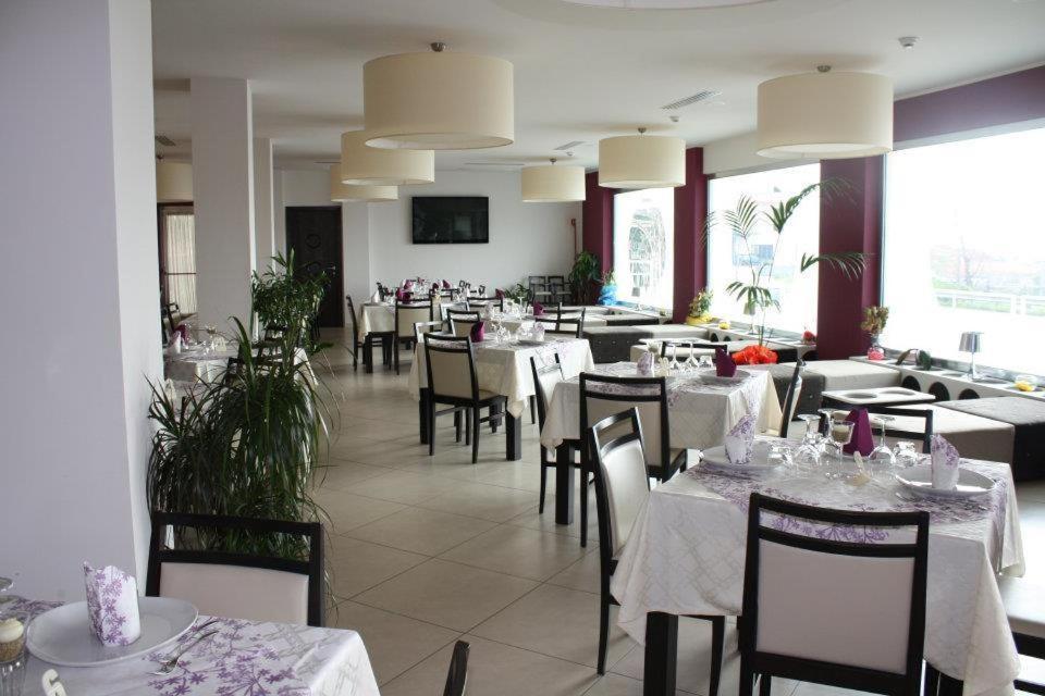 Hotel Cliche San Lucido Exterior photo